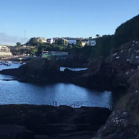 Little Gem In A Quaint Seaside Village 度假居 *
